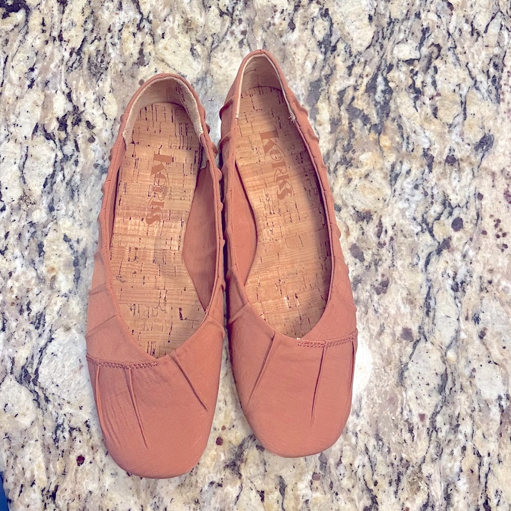 Korks Palmer Ballet Flats size 6- NEW!!